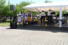 P1730589